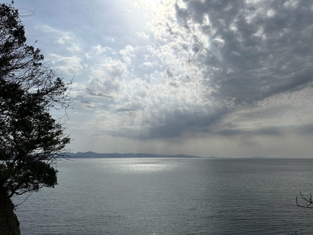 多賀の浜海水浴場で見た天使のはしご